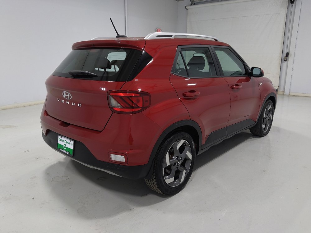 Used 2023 Hyundai Venue SEL FWD image 9