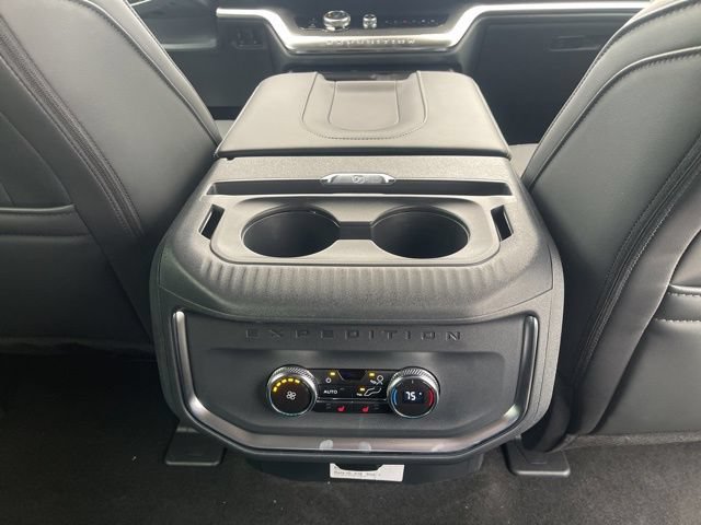 New 2025 Ford Expedition Max Platinum w/ Stealth Performance Package AWD/4WD image 39