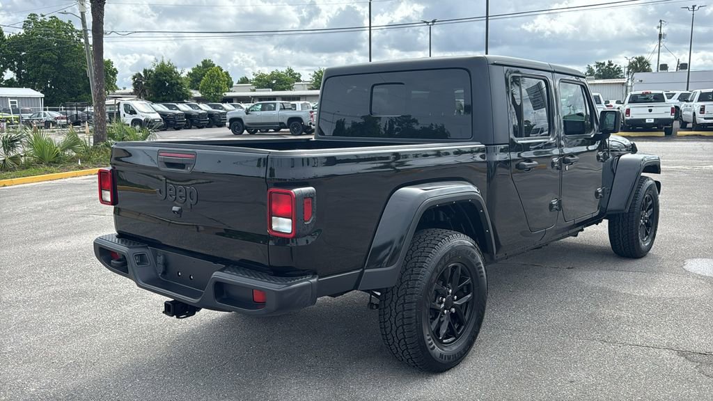 Used 2022 Jeep Gladiator Sport AWD/4WD image 6