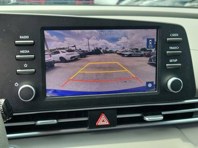 Certified 2023 Hyundai Elantra SEL FWD image 24