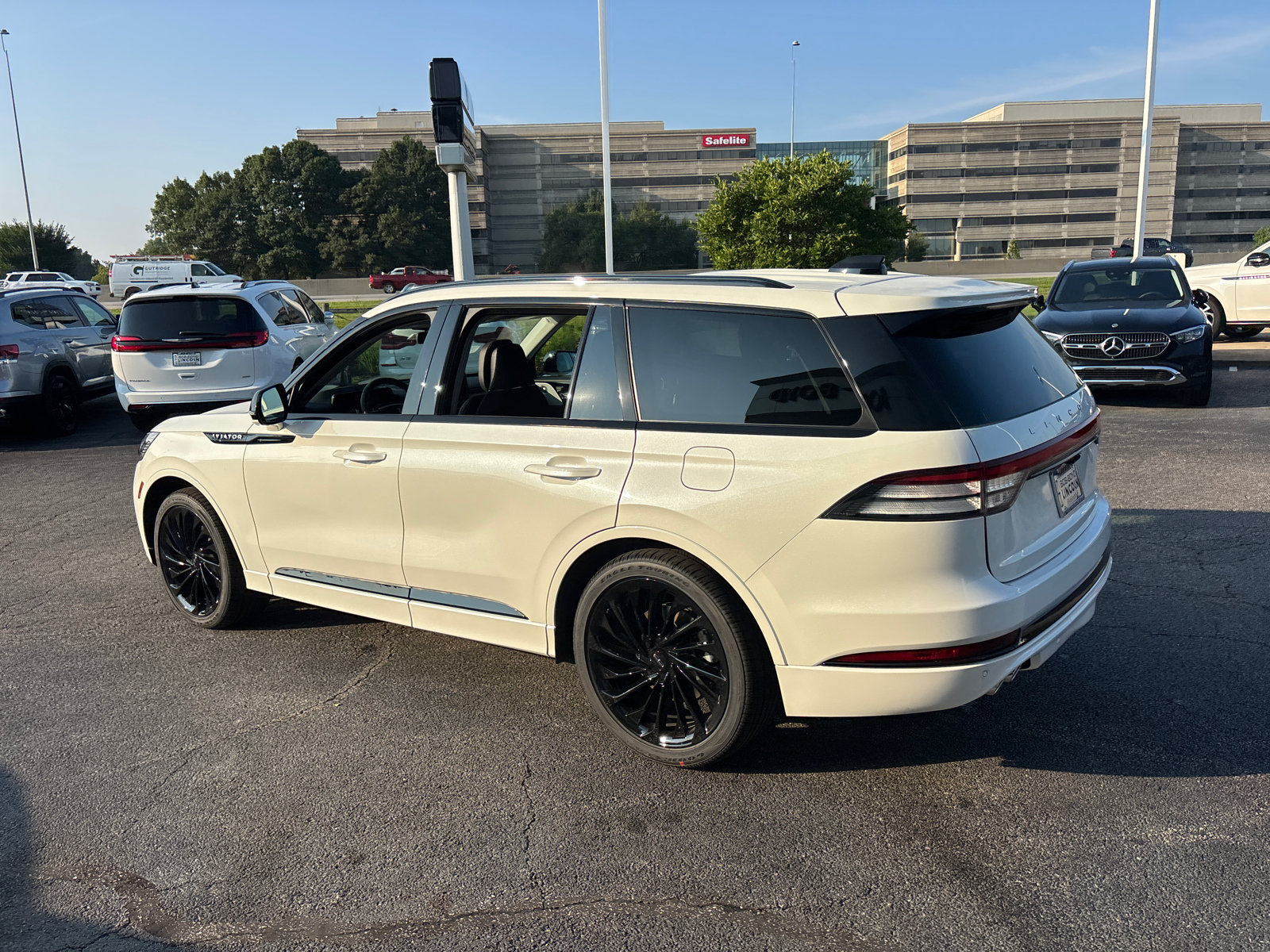 New 2026 Lincoln Aviator Reserve AWD/4WD image 5