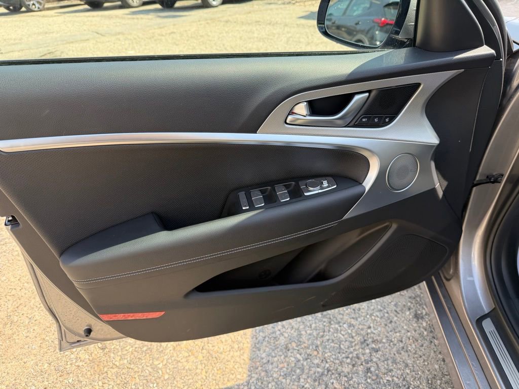 Used 2026 Genesis G70 2.5T Prestige AWD/4WD image 13