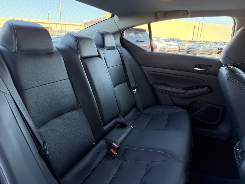 Used 2024 Nissan Altima 2.5 SL AWD/4WD image 36