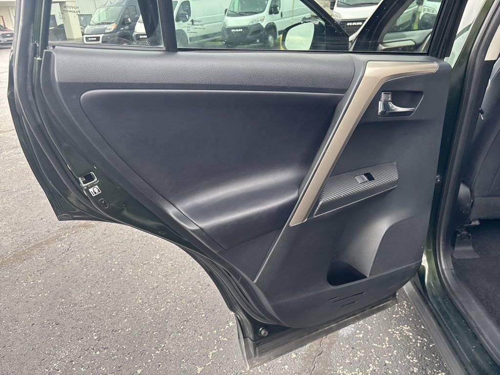 Used 2013 Toyota RAV4 Limited image 39