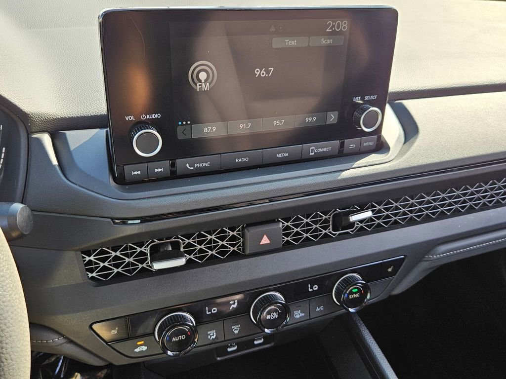 Certified 2023 Honda Accord EX image 27