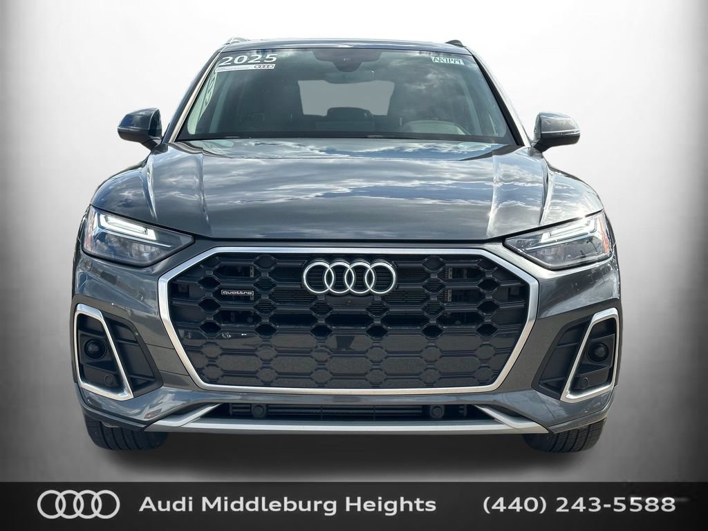 Certified 2025 Audi Q5 e Premium Plus w/ Premium Plus Package AWD/4WD image 2