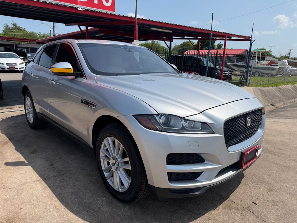 Used 2017 Jaguar F-PACE Prestige AWD/4WD image 5