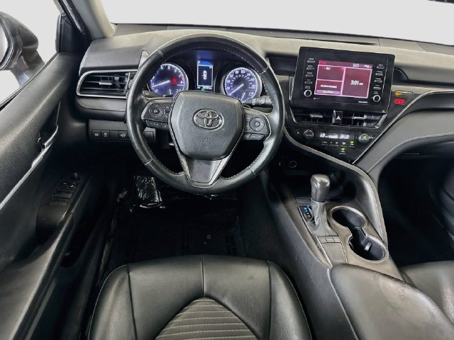 Used 2023 Toyota Camry SE w/ Convenience Package FWD image 16