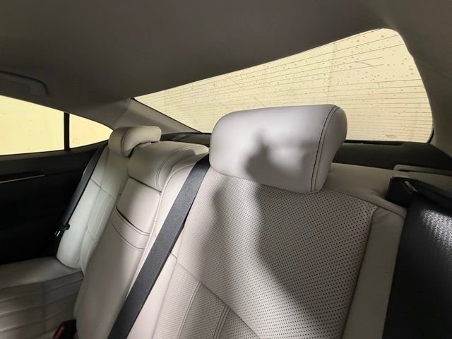 Used 2018 Lexus ES 350 350 w/ Luxury Package w/Wood Trim image 27