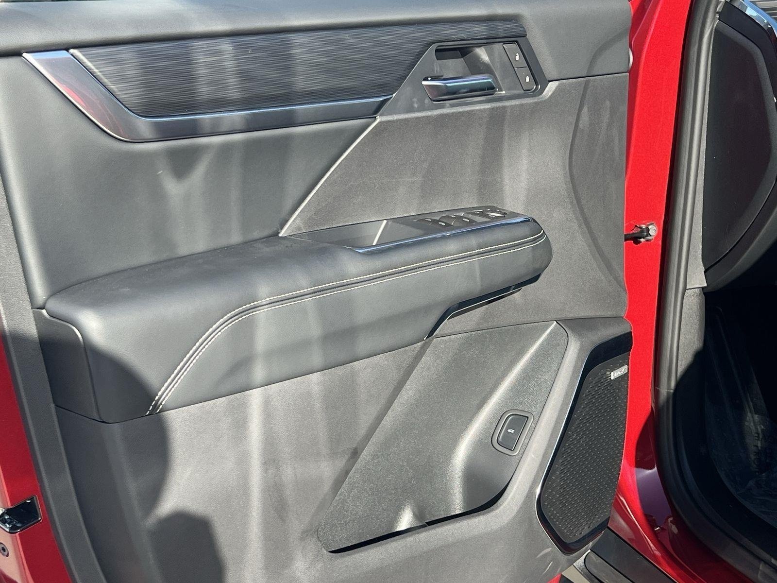 New 2026 GMC Acadia Elevation w/ Elevation Premium Package FWD image 10