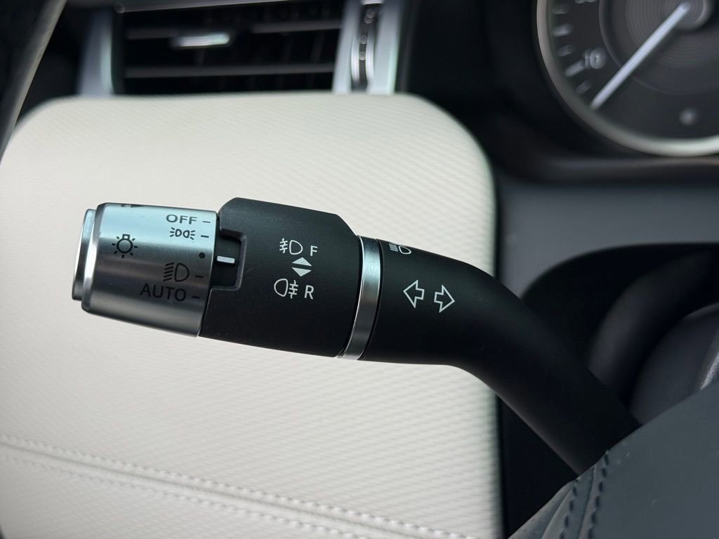 Used 2022 Land Rover Discovery Sport S R-Dynamic image 17