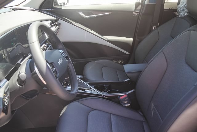 New 2026 Kia Niro SX Touring FWD image 10