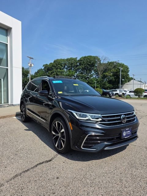 Certified 2023 Volkswagen Tiguan SEL R-Line AWD/4WD image 3