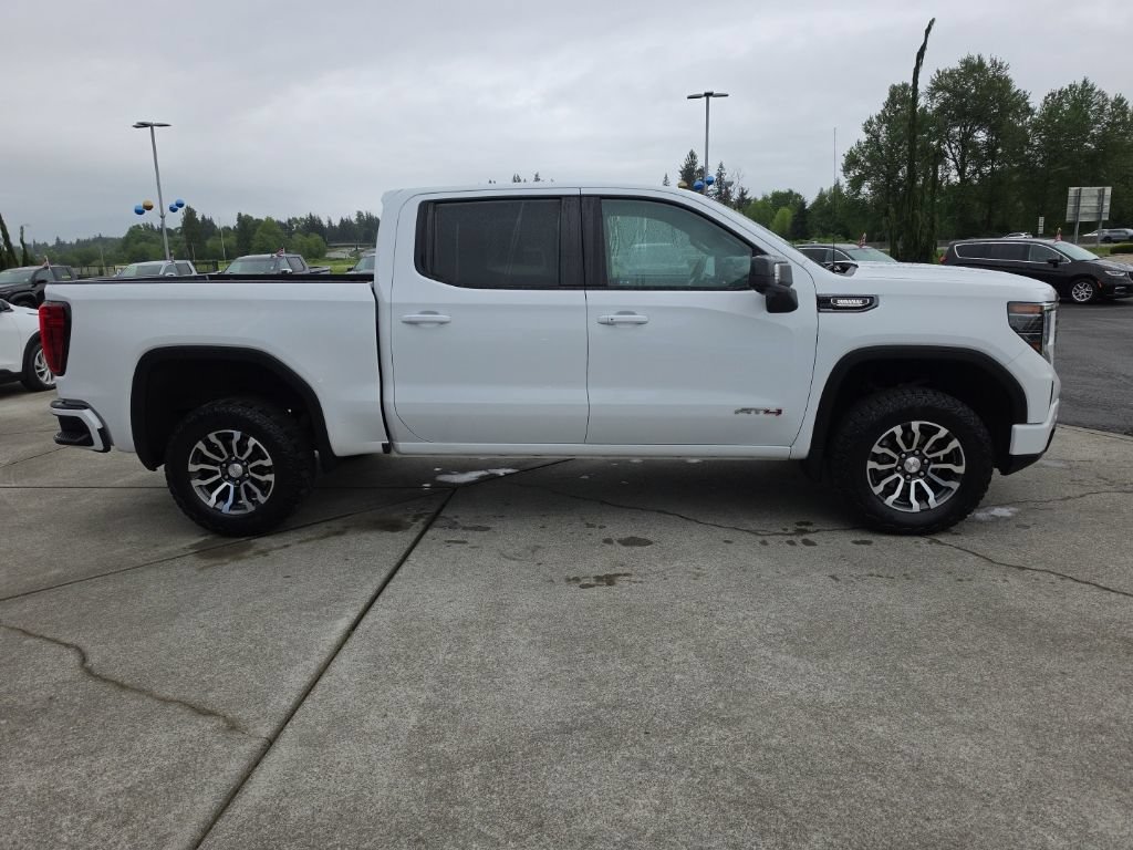 Used 2023 GMC Sierra 1500 AT4 w/ Technology Package AWD/4WD image 7