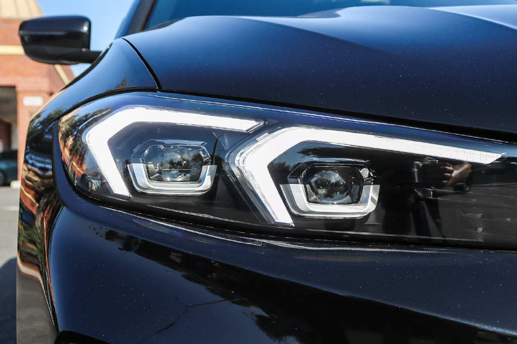 New 2026 BMW 330i Sedan RWD image 10