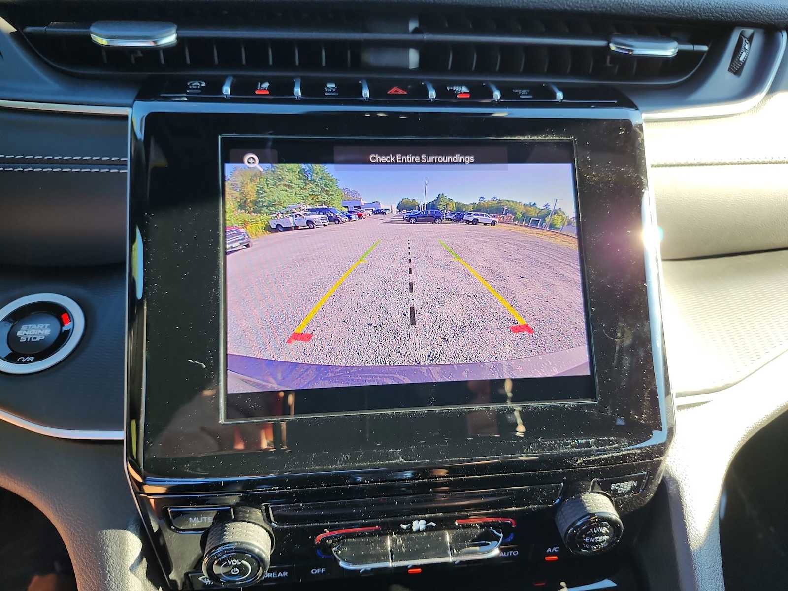 New 2025 Jeep Grand Cherokee L Laredo image 14