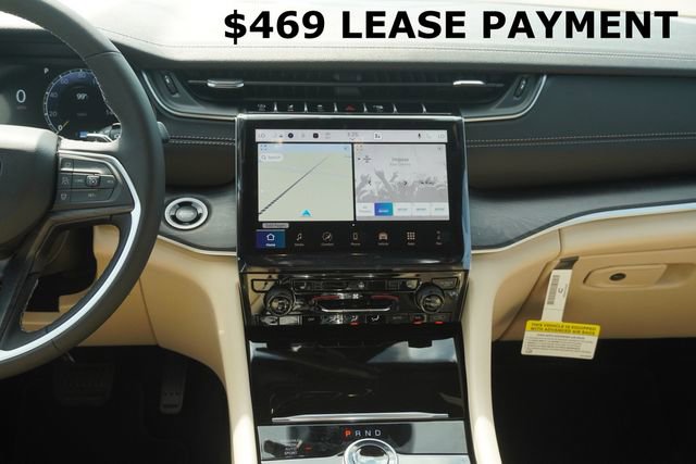 New 2025 Jeep Grand Cherokee Limited w/ Black Appearance Package image 14