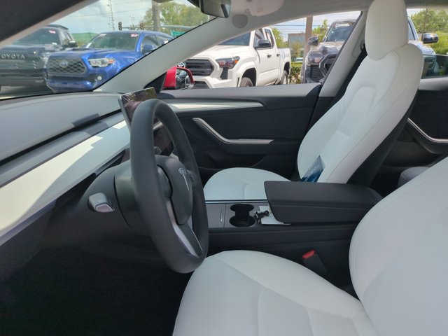 Used 2023 Tesla Model 3 Standard Range RWD image 17