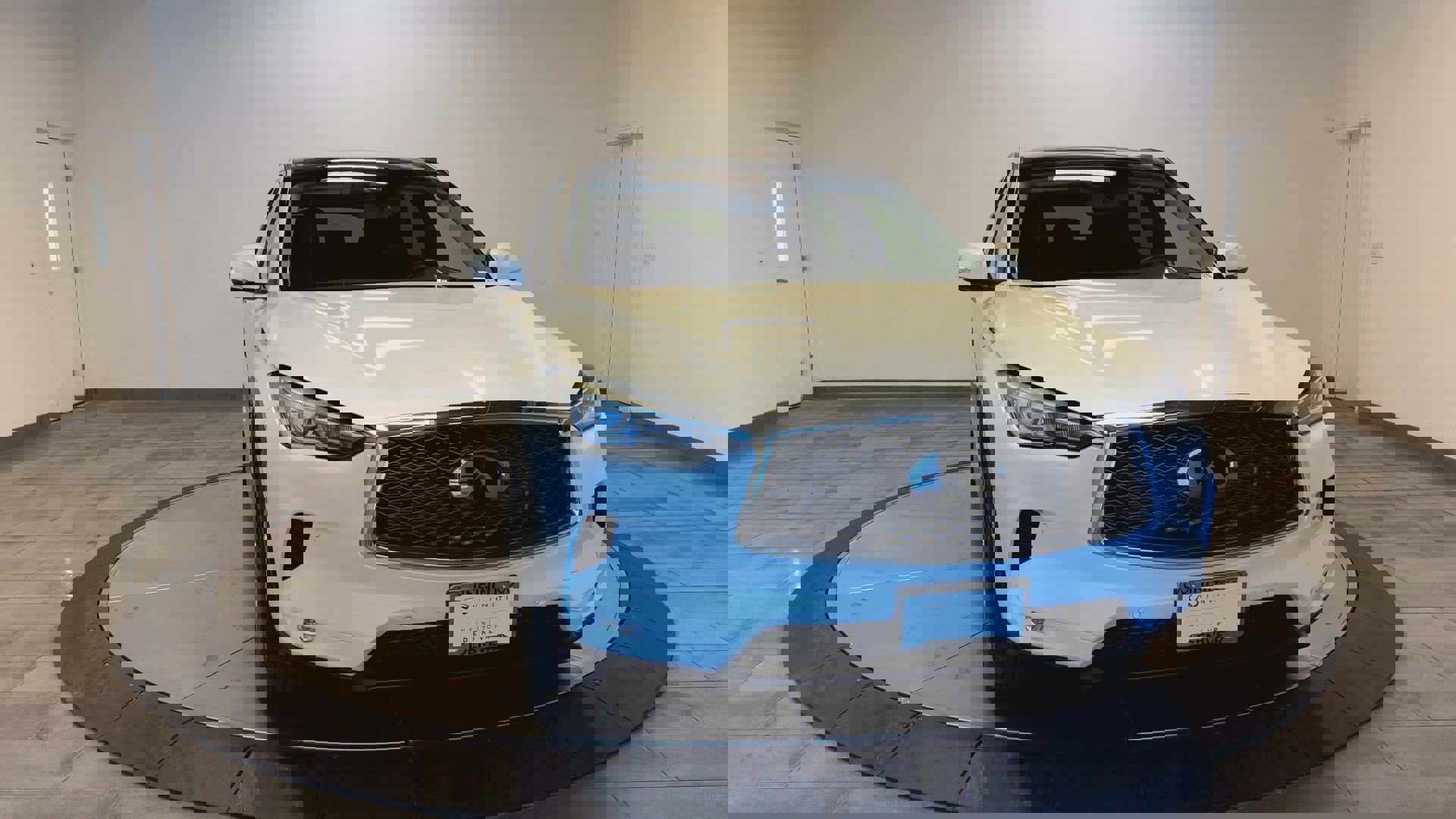 Certified 2022 INFINITI QX50 Essential image 3