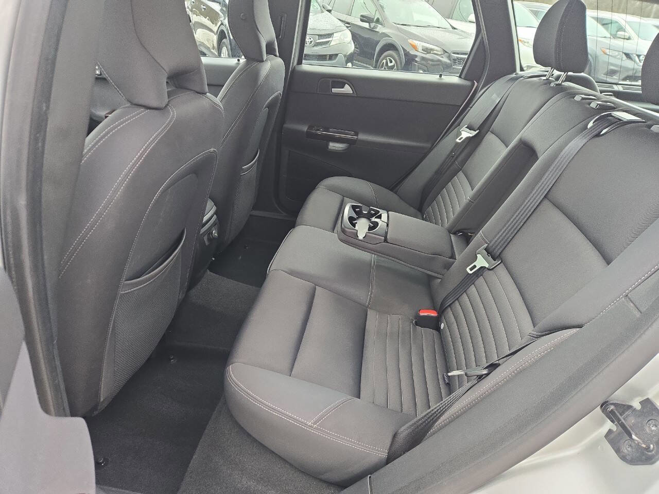 Used 2007 Volvo V50 2.4i image 38