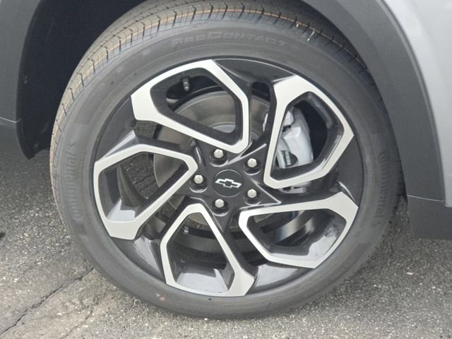 New 2026 Chevrolet Trax RS w/ Sunroof Package FWD image 17