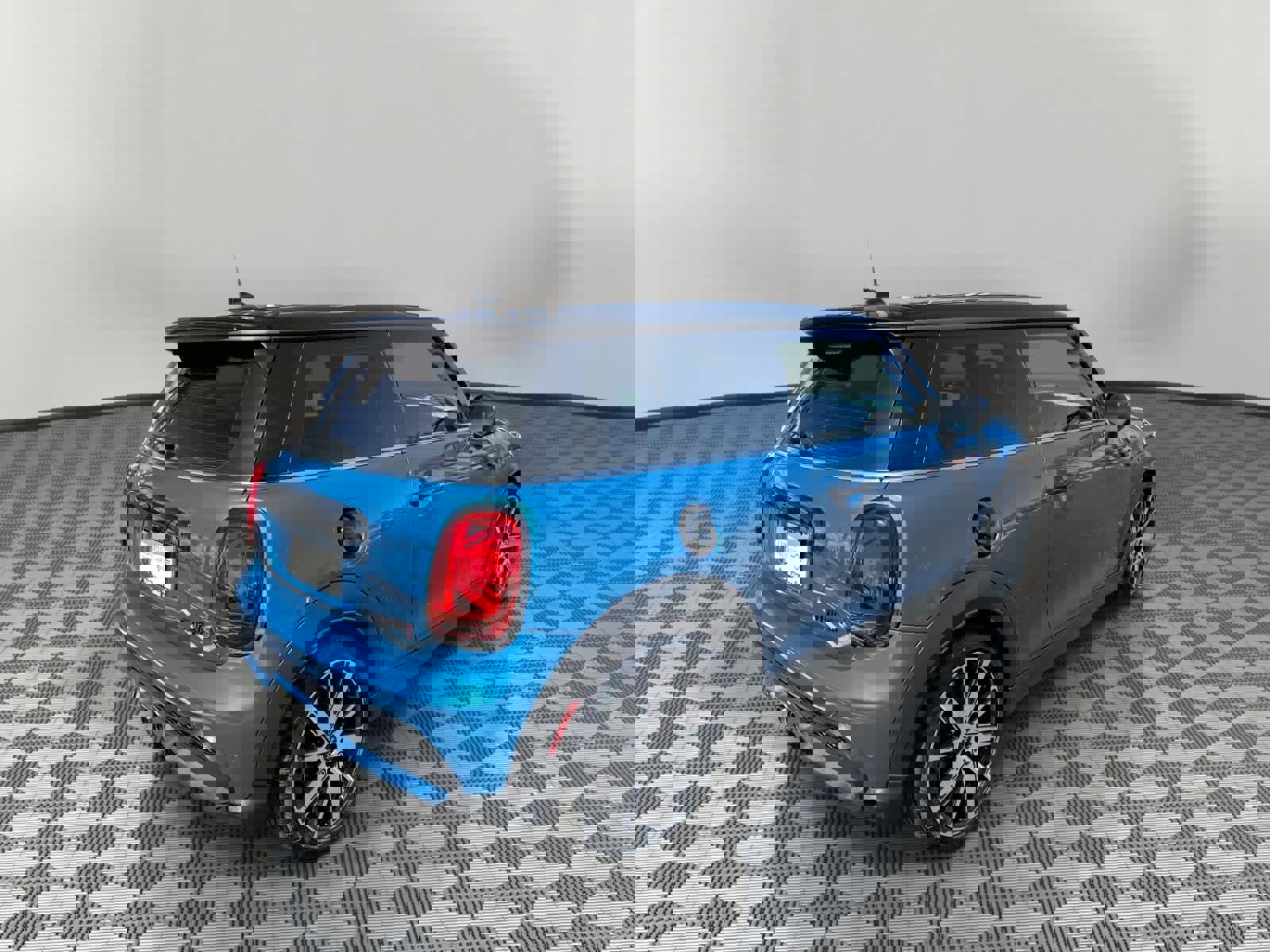 Certified 2023 MINI Cooper S image 3