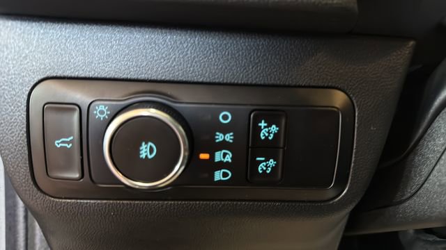 Used 2025 Ford Escape Platinum image 20