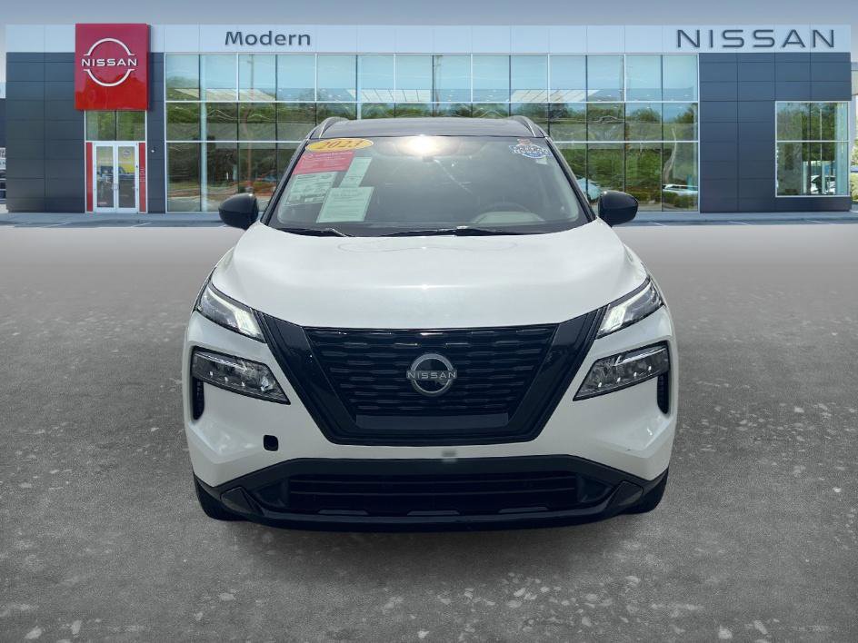 Certified 2023 Nissan Rogue SV w/ SV Premium B Package FWD image 2