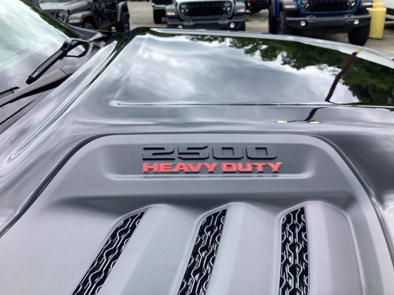 New 2026 RAM 2500 Laramie w/ Night Edition AWD/4WD image 12