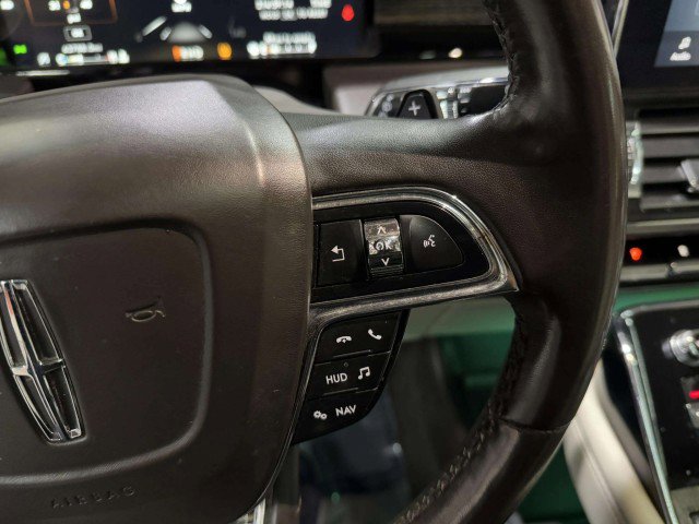 Used 2020 Lincoln Navigator L Black Label w/ Cargo Convenience Package image 27