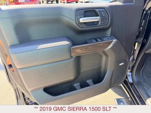 Used 2019 GMC Sierra 1500 SLT w/ SLT Premium Package AWD/4WD image 14