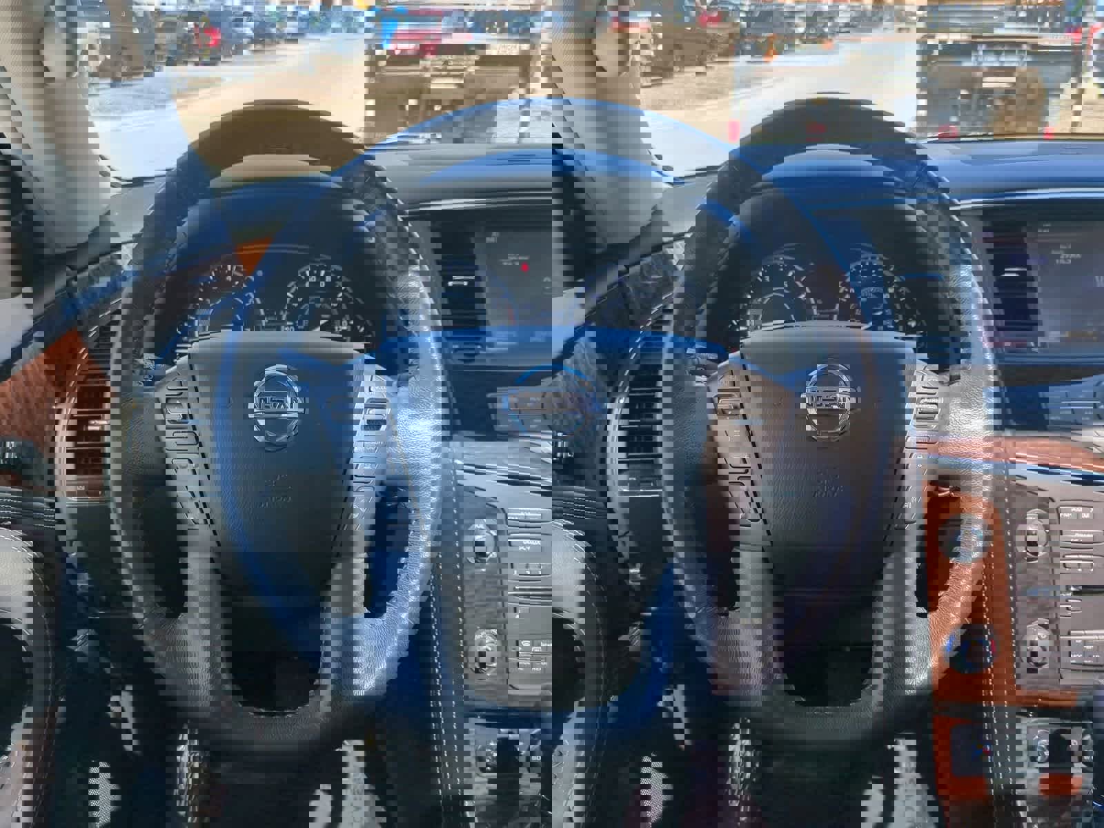 Used 2017 Nissan Armada Platinum image 24