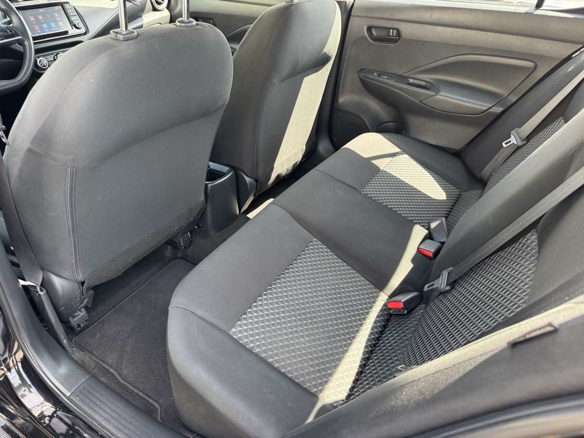 Used 2021 Nissan Versa S FWD image 18