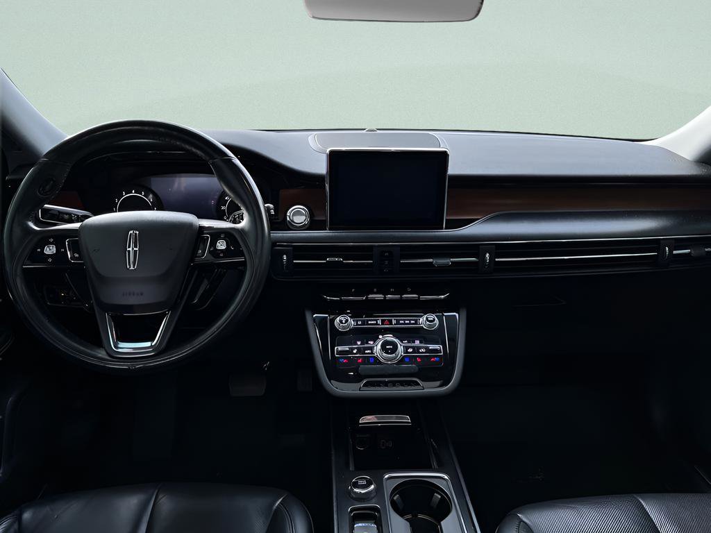 Used 2020 Lincoln Corsair Reserve image 9