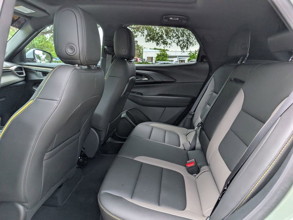 Used 2025 Chevrolet TrailBlazer ACTIV w/ Convenience Package image 18