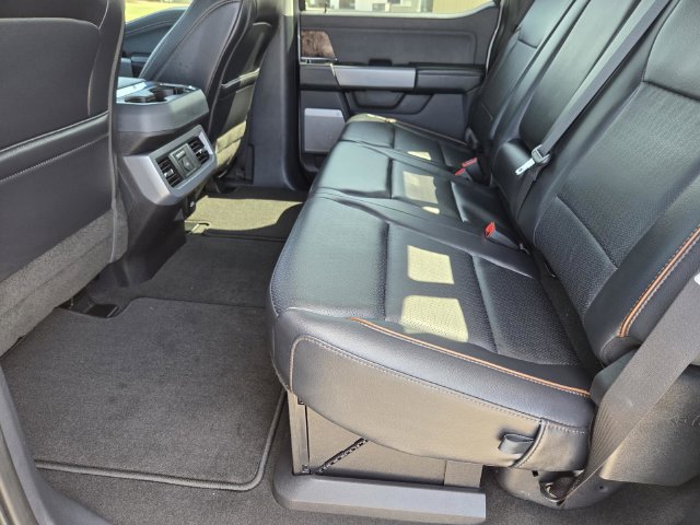 Used 2025 Ford F250 Lariat w/ Lariat Ultimate Package AWD/4WD image 29