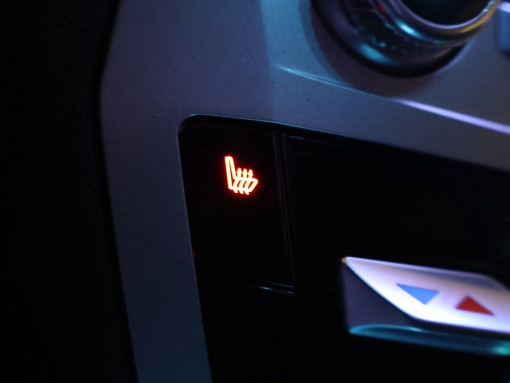 Used 2022 Ford Explorer XLT image 41