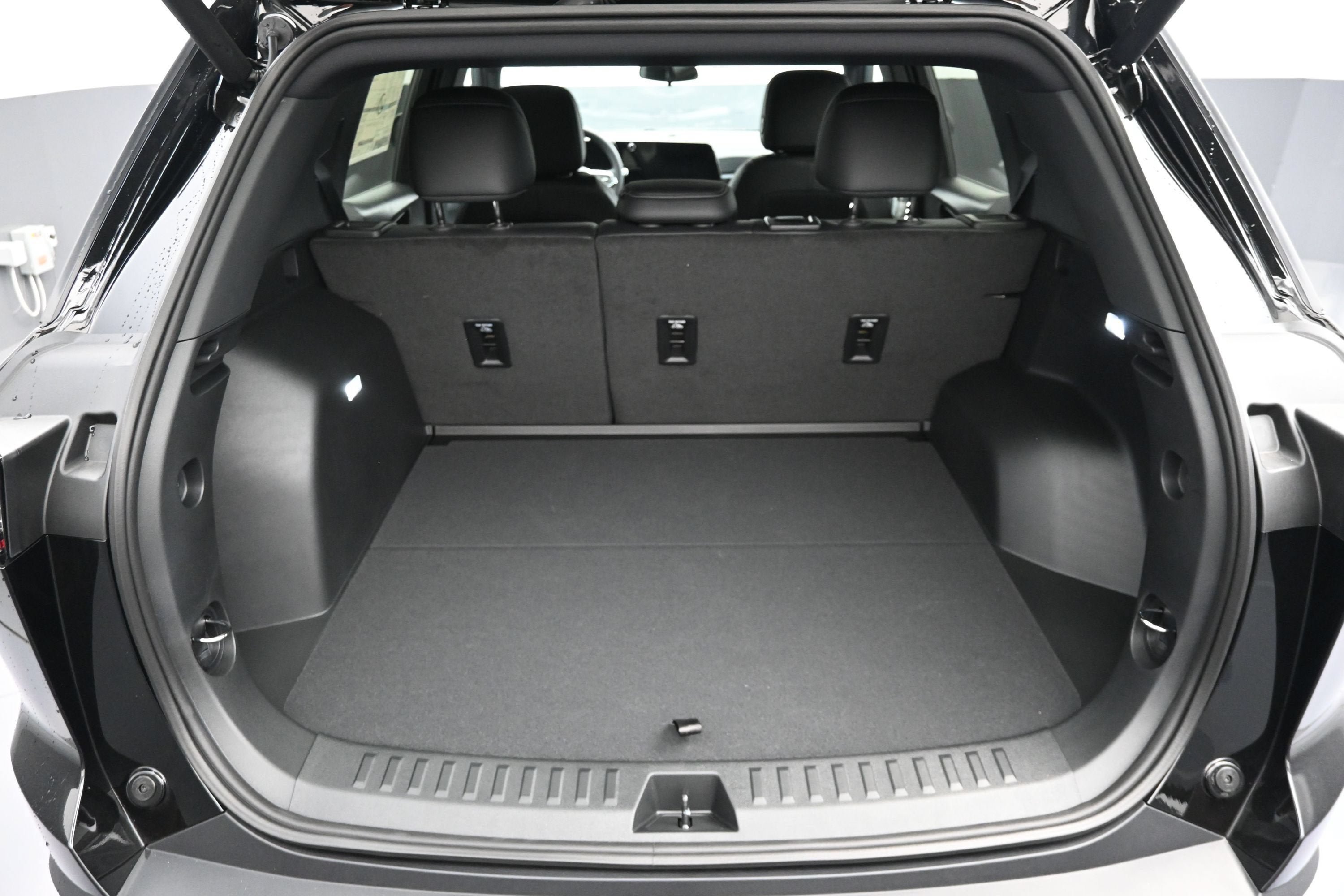 New 2027 Chevrolet Equinox LT w/ Convenience Package II FWD image 33