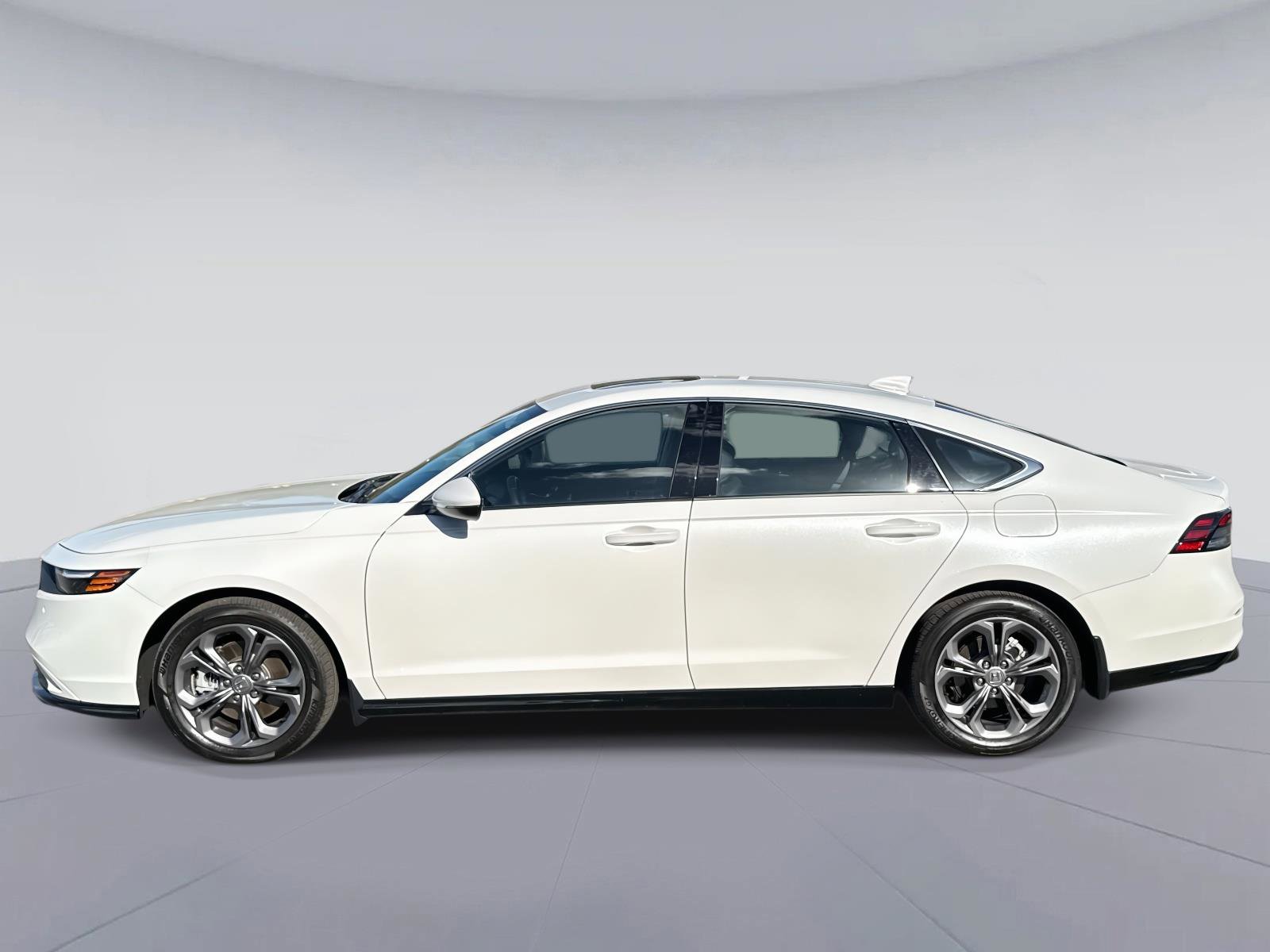 Certified 2025 Honda Accord EX-L image 7