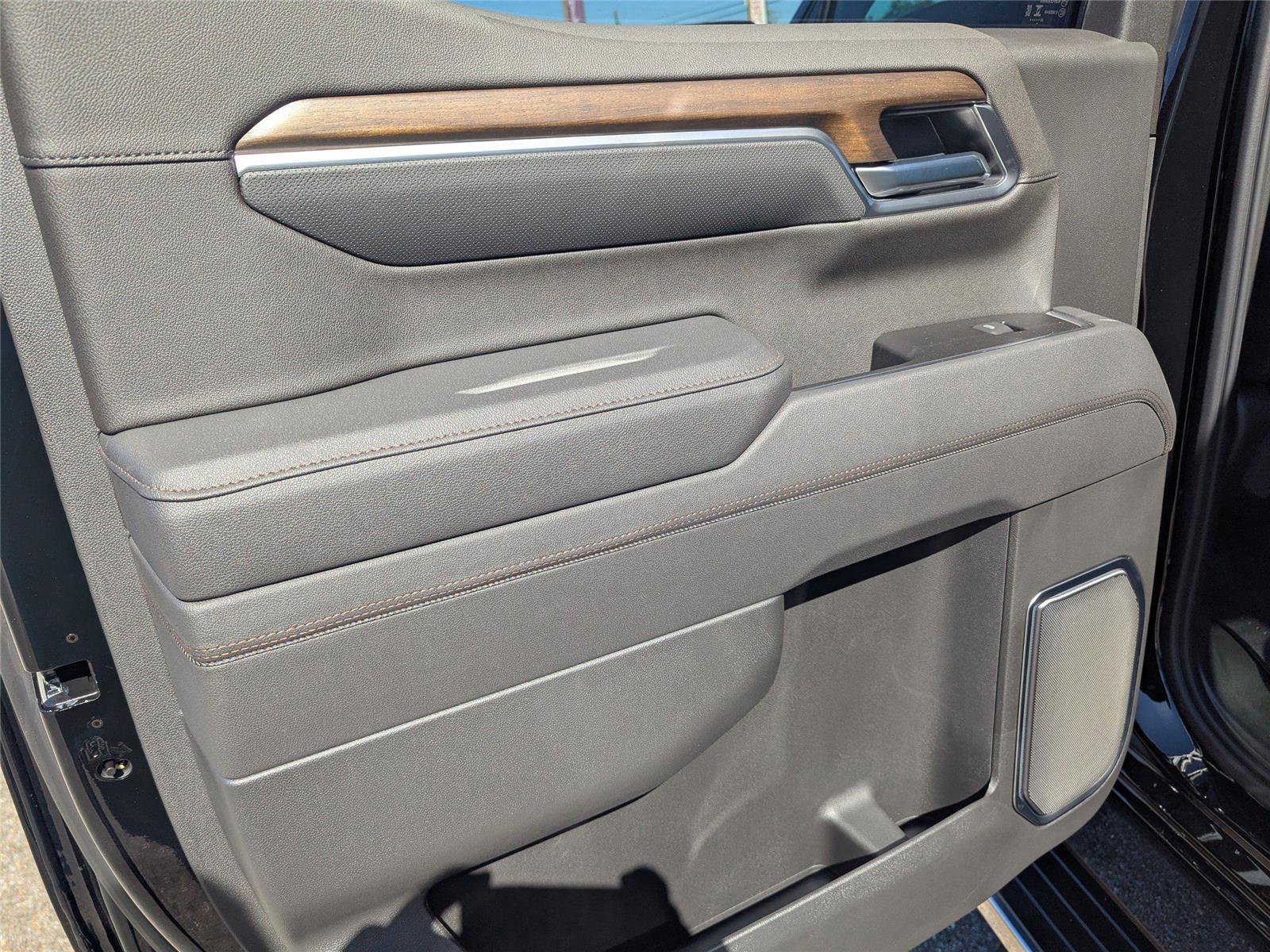 New 2026 Chevrolet Silverado 1500 High Country image 11