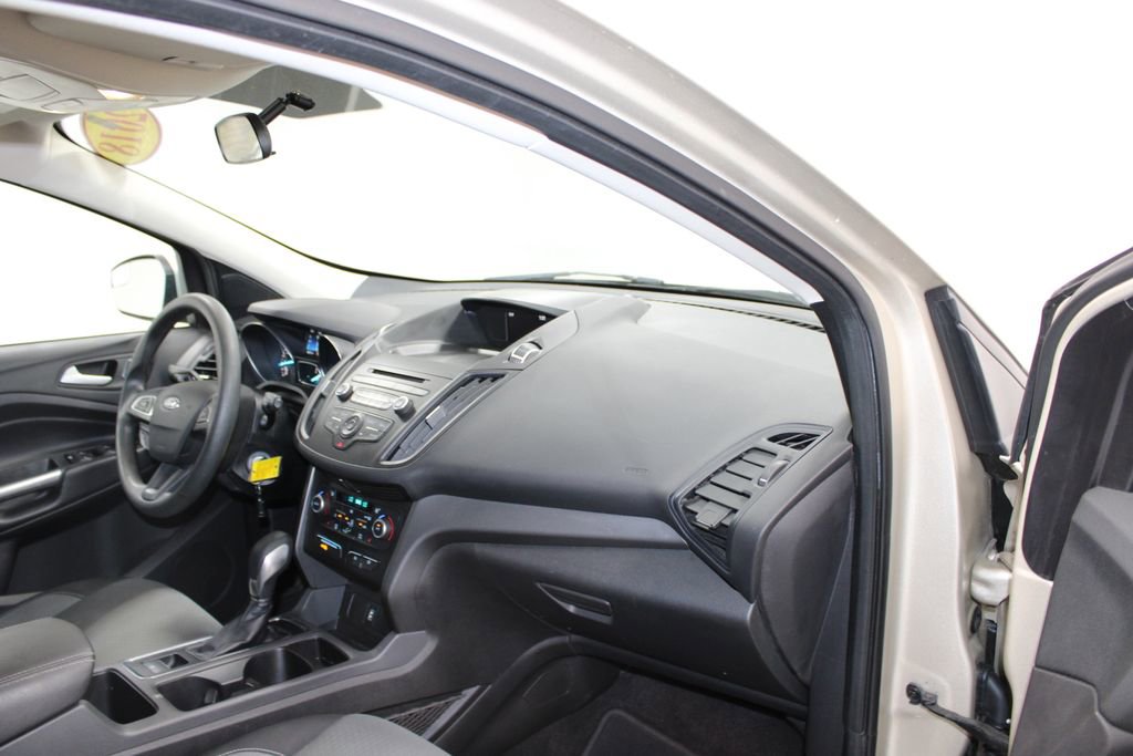 Used 2018 Ford Escape SE FWD image 26