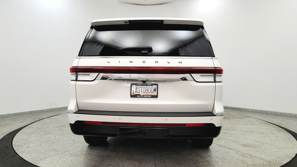 Used 2024 Lincoln Navigator Black Label AWD/4WD image 4