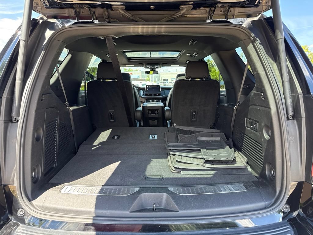 Used 2022 Chevrolet Tahoe Z71 w/ Z71 Off-Road Package AWD/4WD image 25