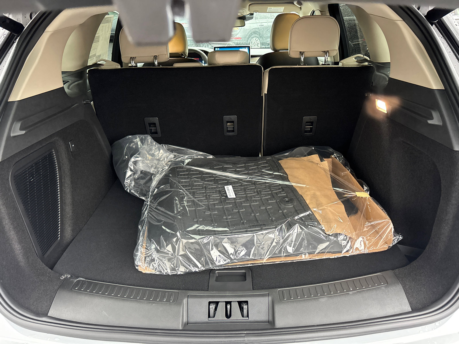 New 2026 Lincoln Corsair Premiere image 9