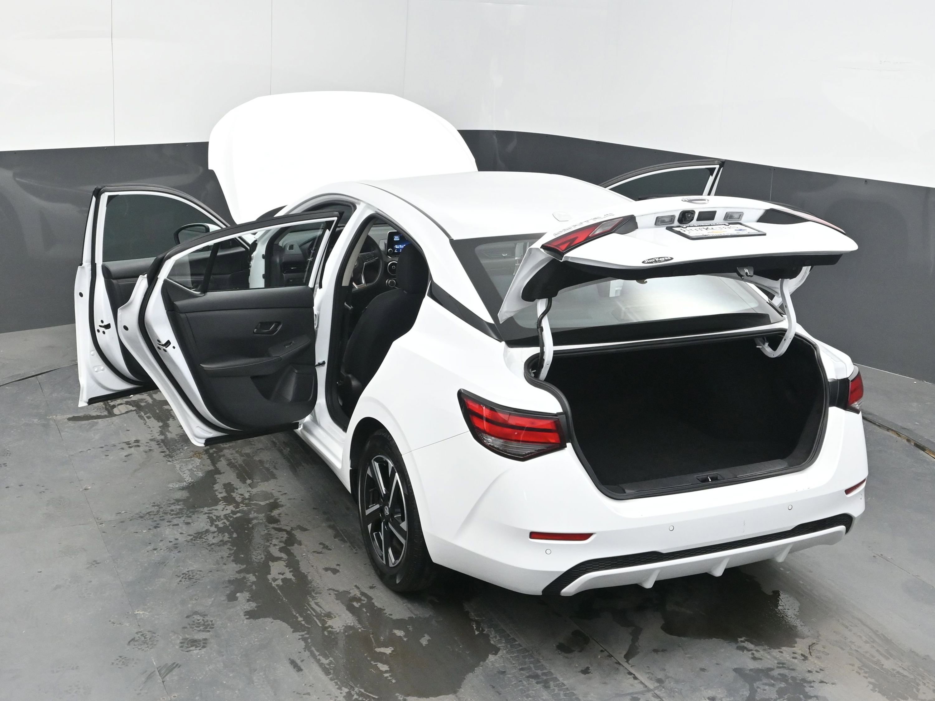 Used 2024 Nissan Sentra SV image 45