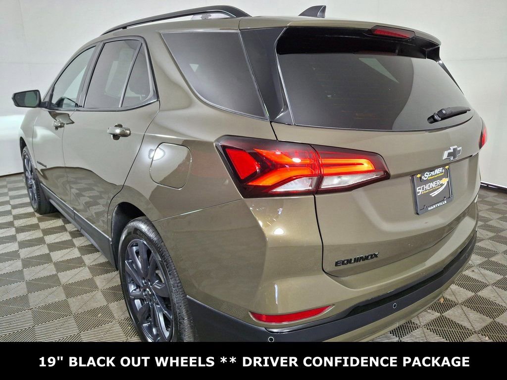 Used 2024 Chevrolet Equinox RS image 3