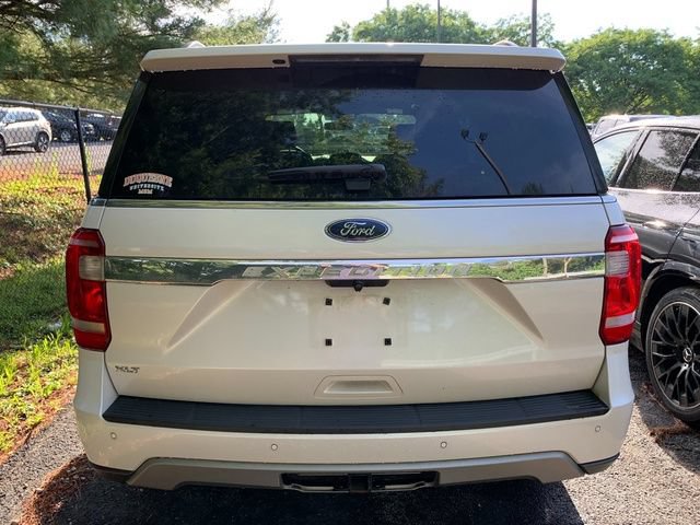 Used 2019 Ford Expedition XLT w/ Equipment Group 202A AWD/4WD image 4