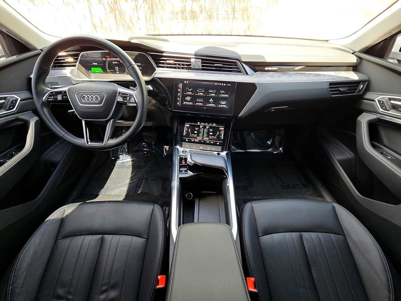 Used 2022 Audi e-tron Premium image 14