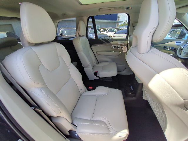 Used 2021 Volvo XC90 T8 Inscription w/ Advanced Package AWD/4WD image 29