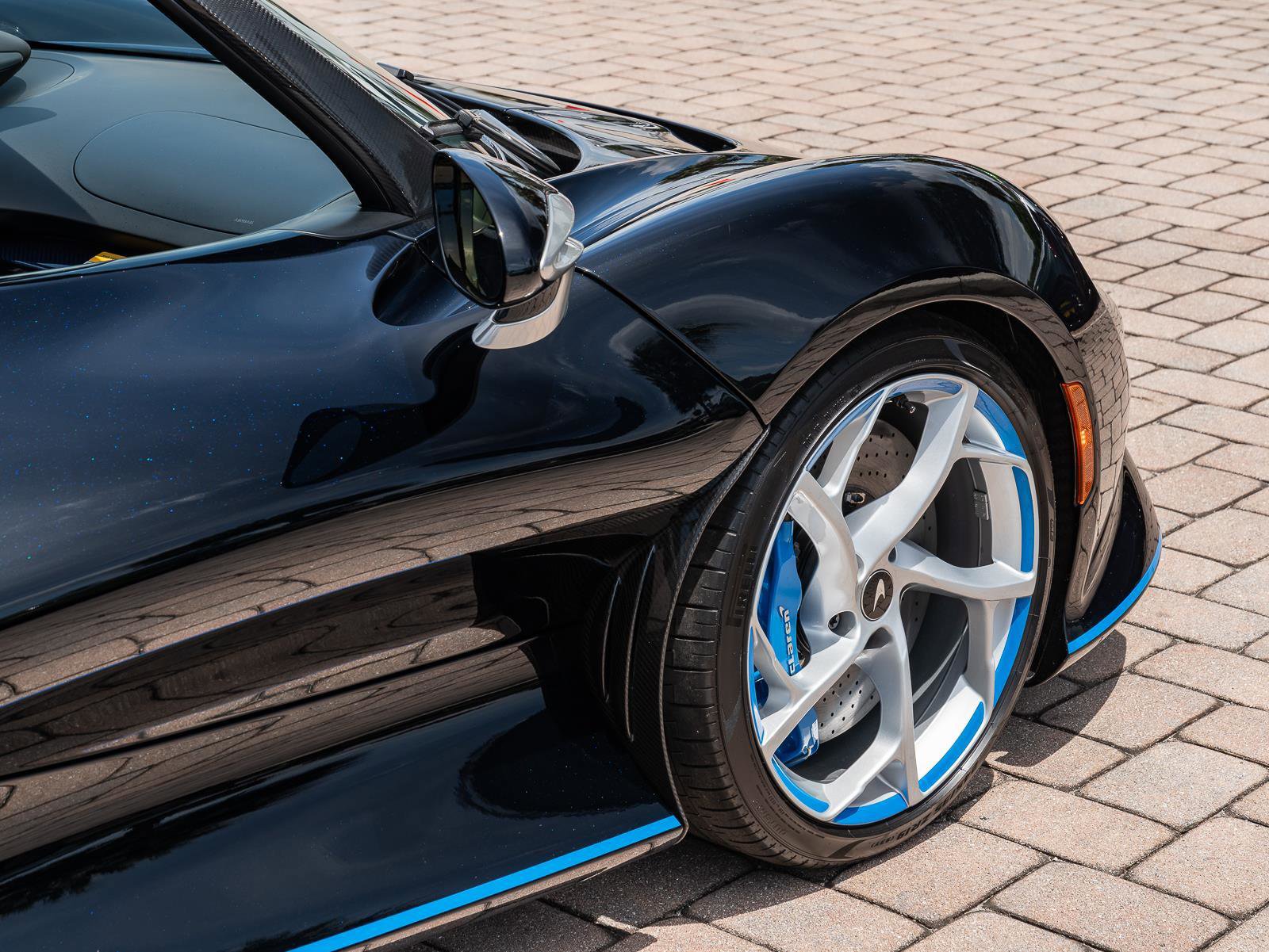 Used 2021 McLaren Elva RWD image 17
